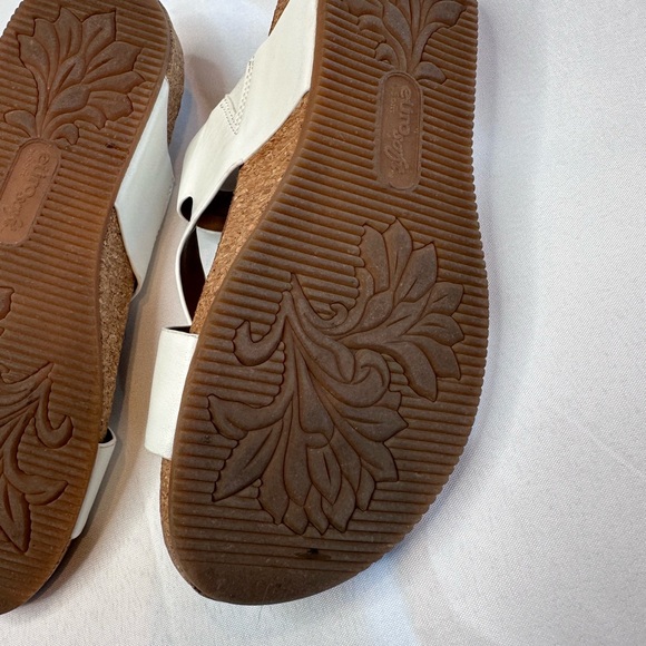 Euro soft women’s sandals by soffit size 8 white comfy summer spring - Picture 6 of 7